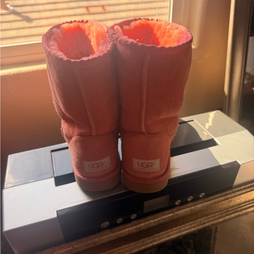 Authentic UGG medium length boots. GUC - Picture 2 of 5